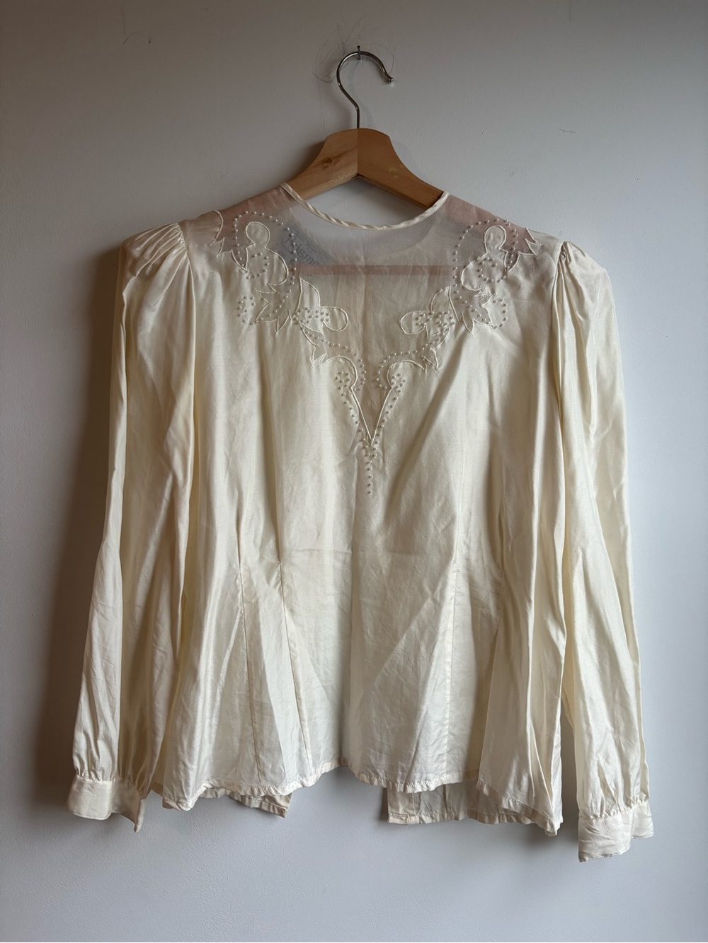Vintage 100% Silk Cream Embroidered Long-Sleeve Blouse